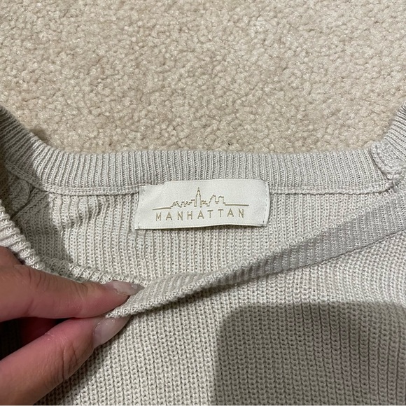 Manhattan T-Shirt Beige Tan Size Small - Picture 3 of 3